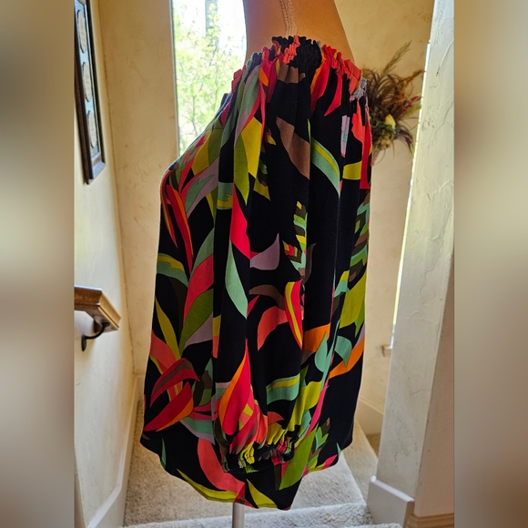 Trina Turk Equinox Off the Shoulder Top Floral Size Small - Picture 4 of 6